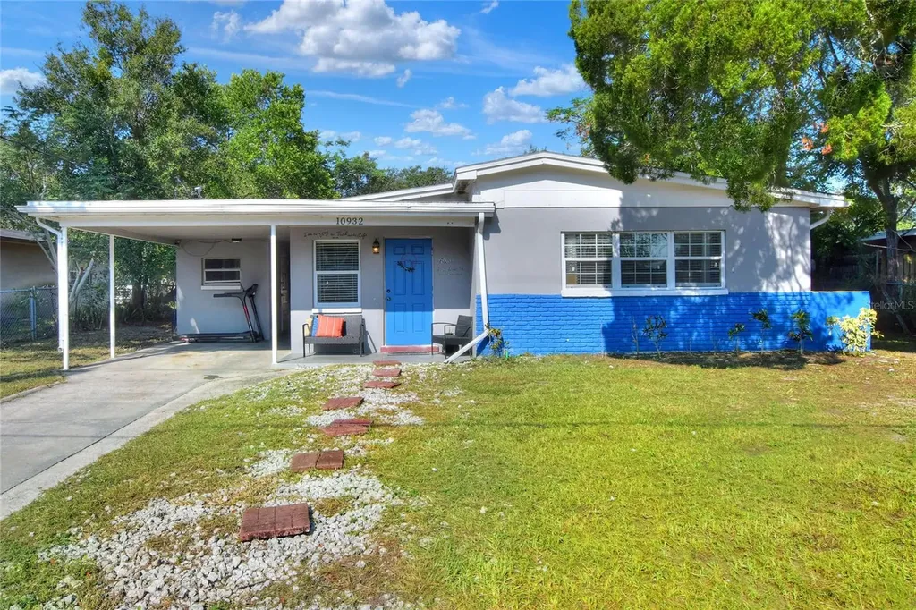 10932 N Lantana Avenue Tampa FL 33612