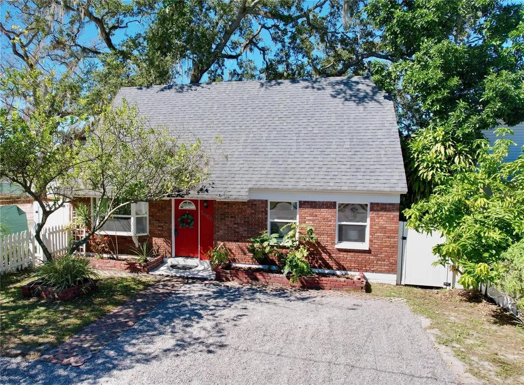 3906 N Dartmouth Avenue Tampa FL 33603