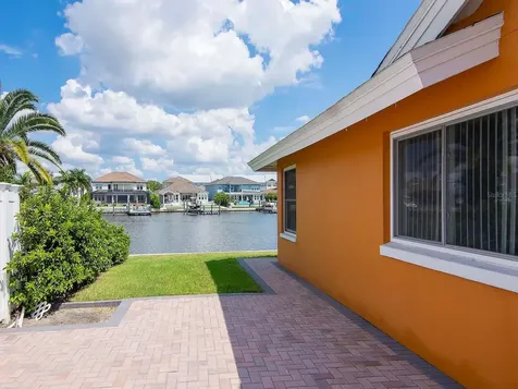 4153 Saltwater Boulevard Tampa FL 33615