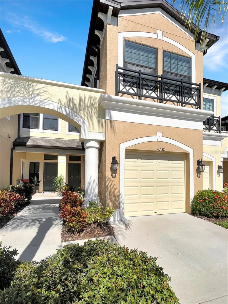 11738 Crowned Sparrow Lane Tampa FL 33626