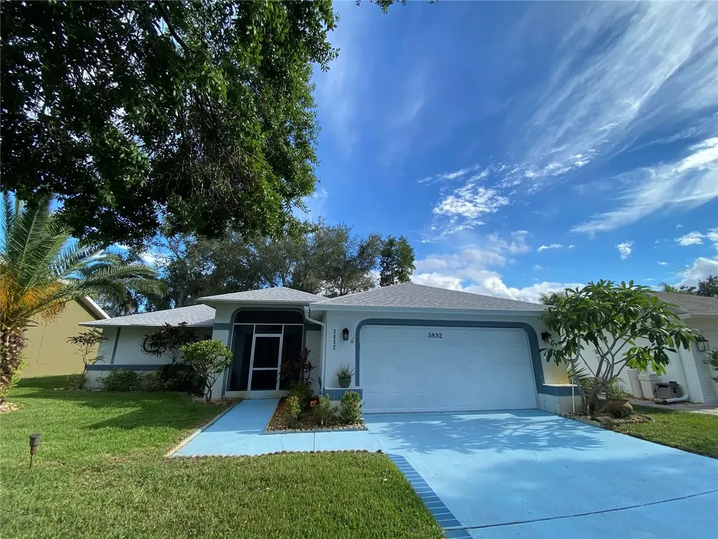 3852 Tarpon Pointe Circle Palm Harbor FL 34684