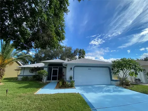 3852 Tarpon Pointe Circle Palm Harbor FL 34684