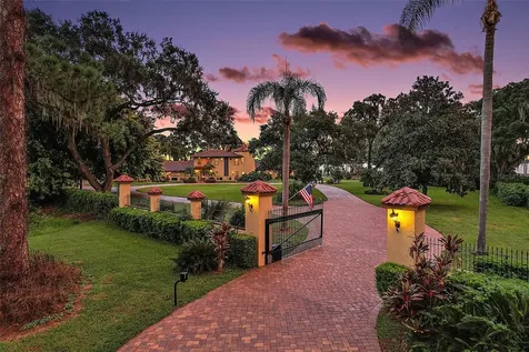 16001 Acorn Circle Tavares FL 32778