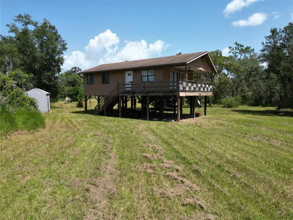 988 Fazzini Drive Frostproof FL 33843