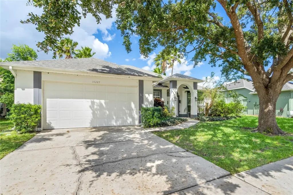 14227 Lord Barclay Drive Orlando FL 32837