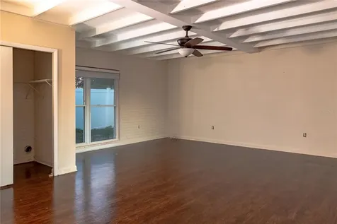 220 W Bougainvillea Avenue Tampa FL 33612