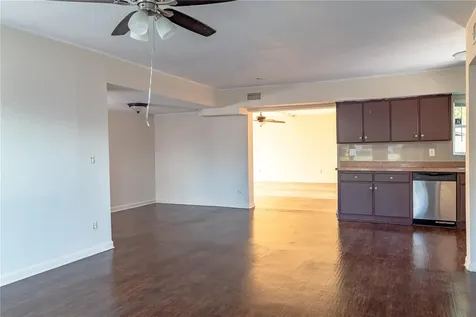 220 W Bougainvillea Avenue Tampa FL 33612