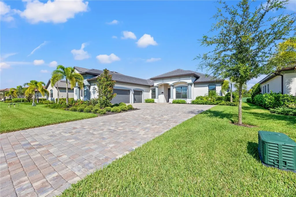 5623 Mulligan Way Lakewood Ranch FL 34211