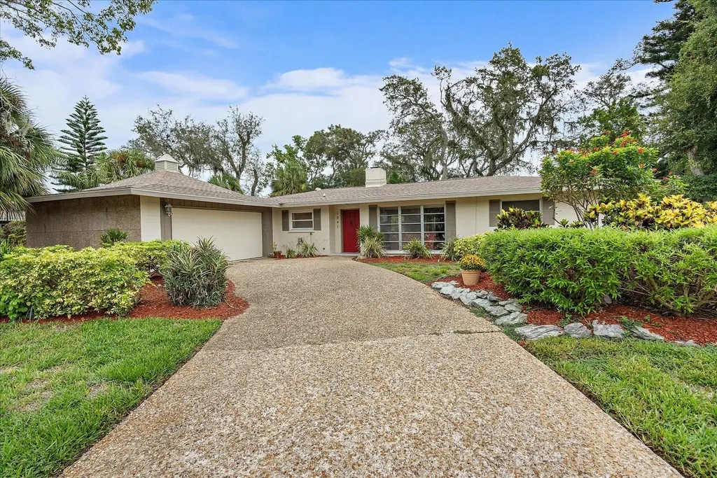 1841 Sandalwood Drive Sarasota FL 34231