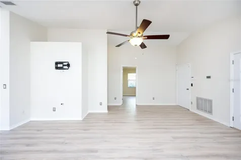 455 36th Avenue N St Petersburg FL 33704