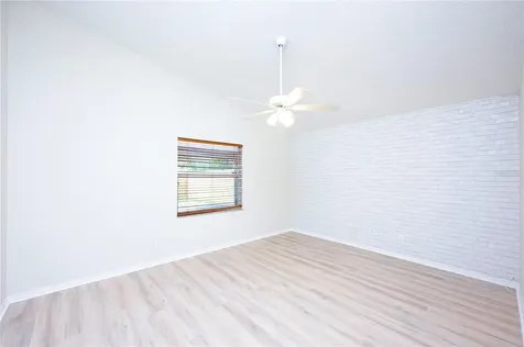 455 36th Avenue N St Petersburg FL 33704