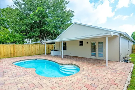 455 36th Avenue N St Petersburg FL 33704