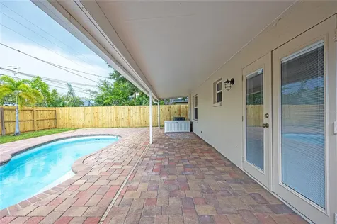 455 36th Avenue N St Petersburg FL 33704