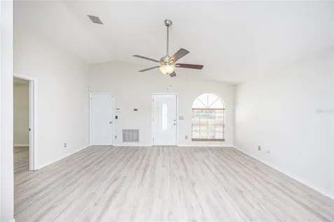 455 36th Avenue N St Petersburg FL 33704