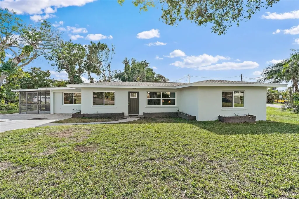 402 Bay Point Avenue Nokomis FL 34275