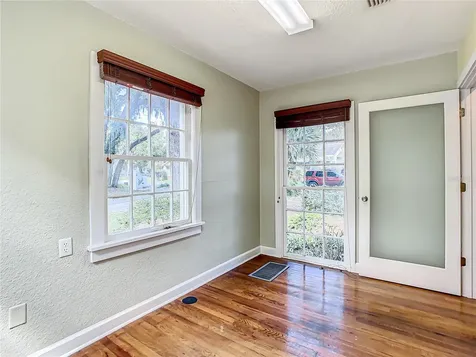 427 S 9th Street Leesburg FL 34748