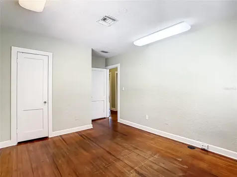 427 S 9th Street Leesburg FL 34748