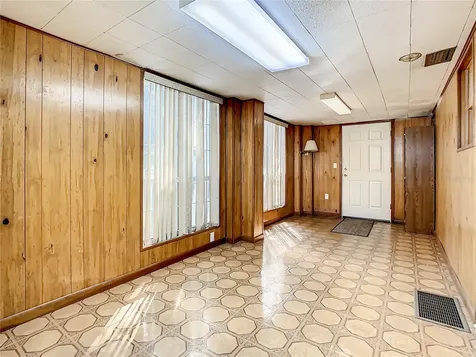 427 S 9th Street Leesburg FL 34748