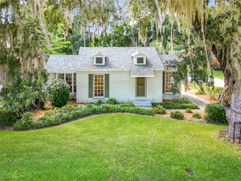 427 S 9th Street Leesburg FL 34748