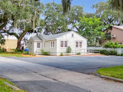 427 S 9th Street Leesburg FL 34748