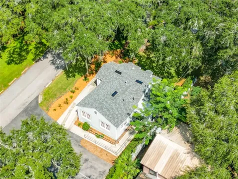 427 S 9th Street Leesburg FL 34748