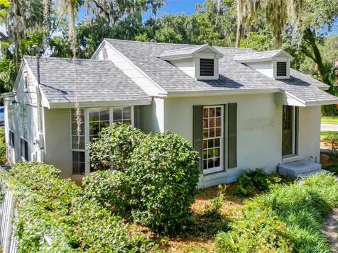 427 S 9th Street Leesburg FL 34748