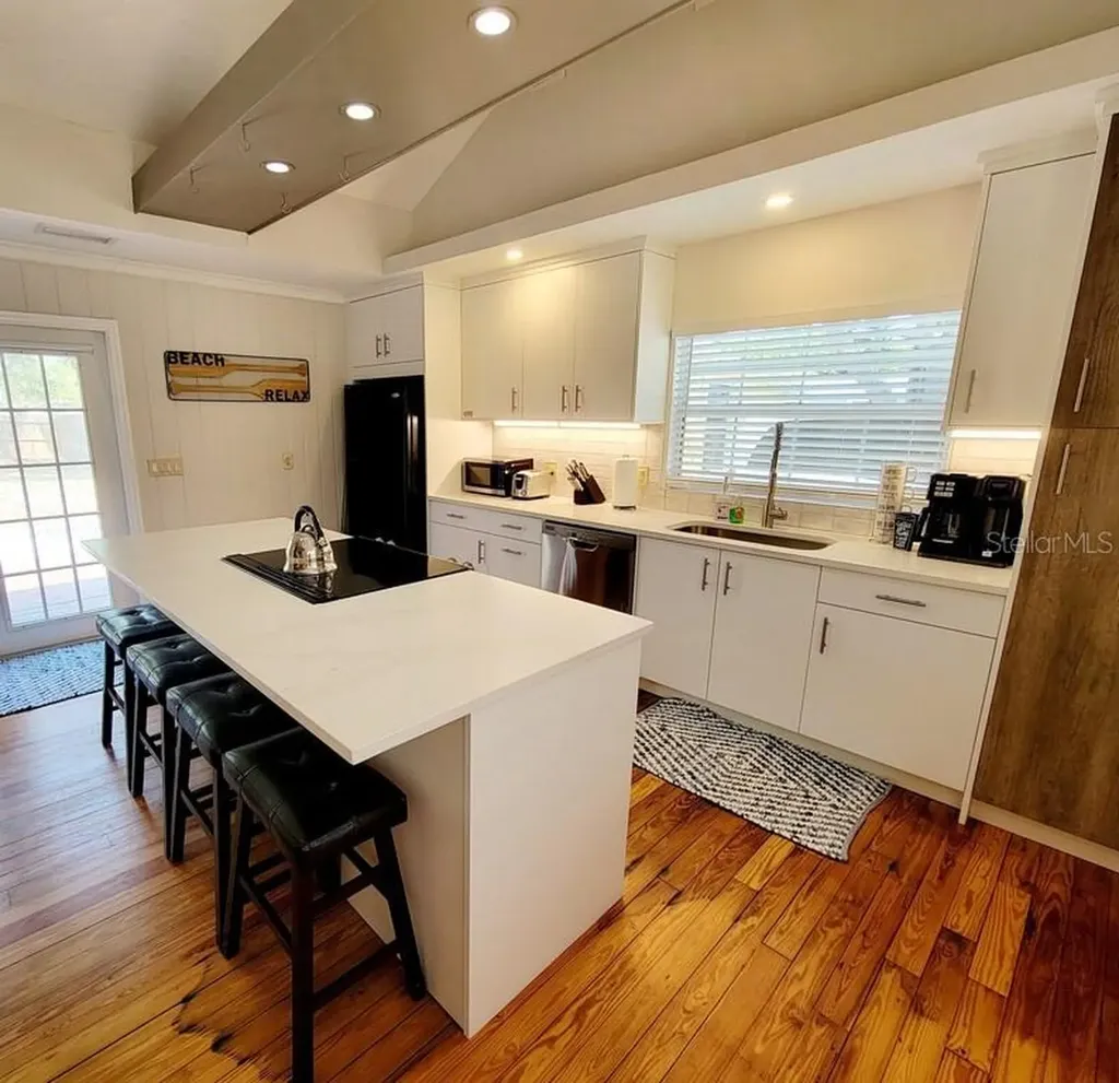 1817 Ivanhoe Street Sarasota FL 34231