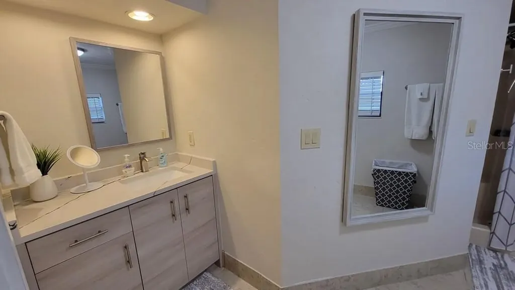 1817 Ivanhoe Street Sarasota FL 34231