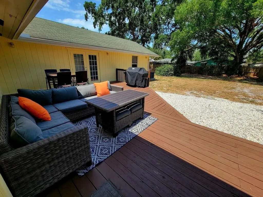 1817 Ivanhoe Street Sarasota FL 34231
