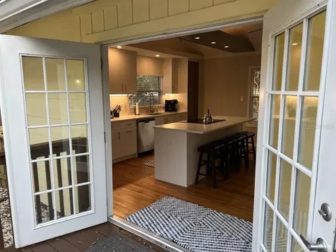 1817 Ivanhoe Street Sarasota FL 34231