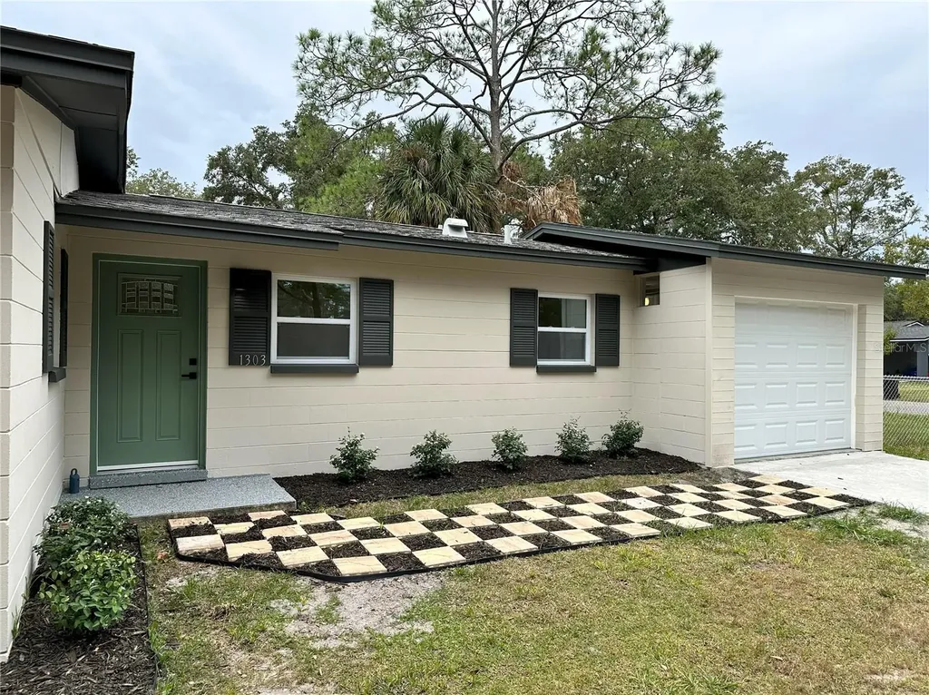 1303 NE 32nd Avenue Gainesville FL 32609