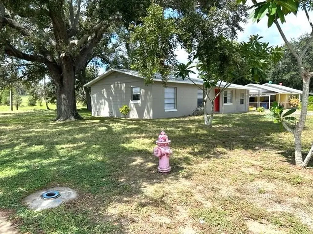1096 Stewart Avenue Frostproof FL 33843