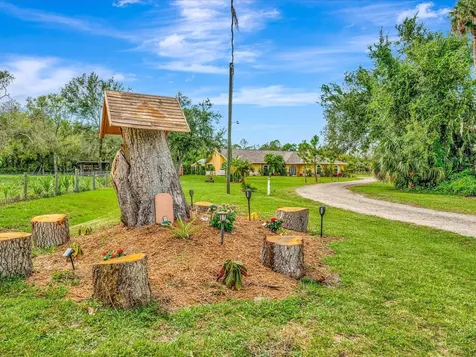 6901 Old Court Street North Port FL 34291
