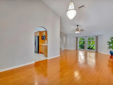 6901 Old Court Street North Port FL 34291