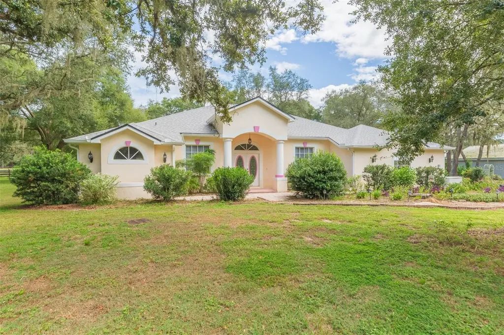20012 Paso Fino Way Dade City FL 33523