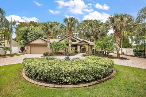 634 Banning Beach Road Tavares FL 32778