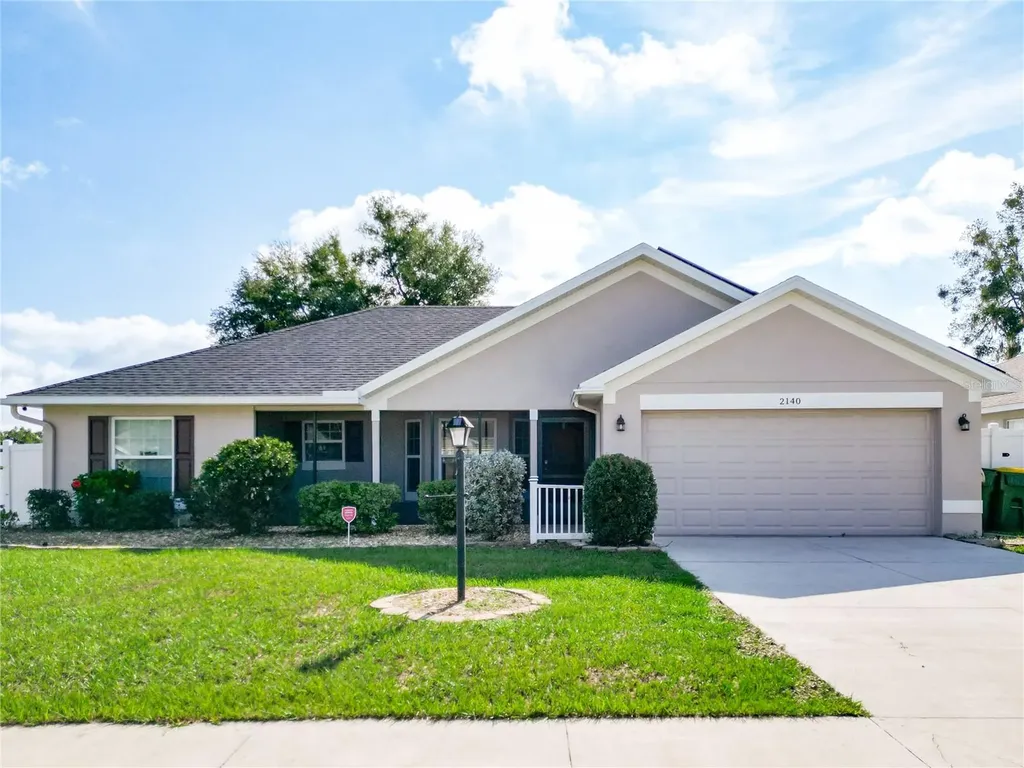 2140 Angel Fish Loop Leesburg FL 34748