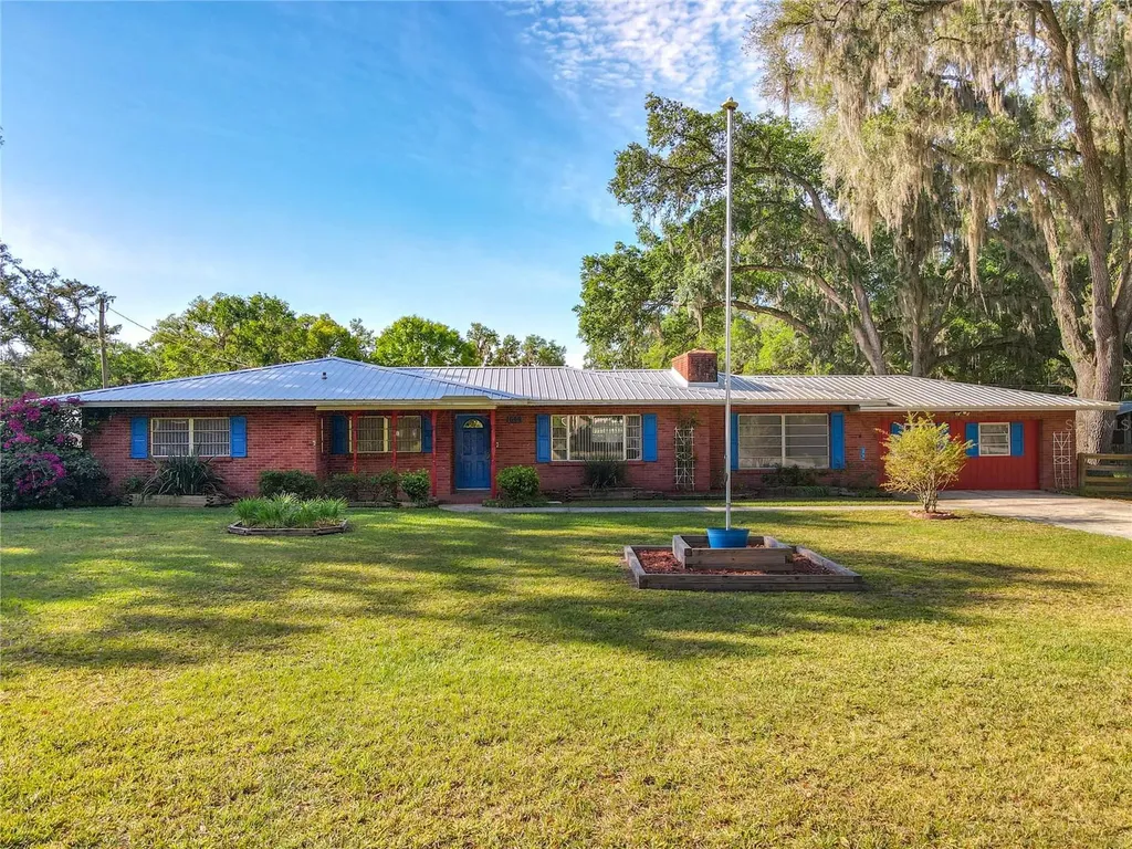 1644 W Socrum Loop Road Lakeland FL 33810