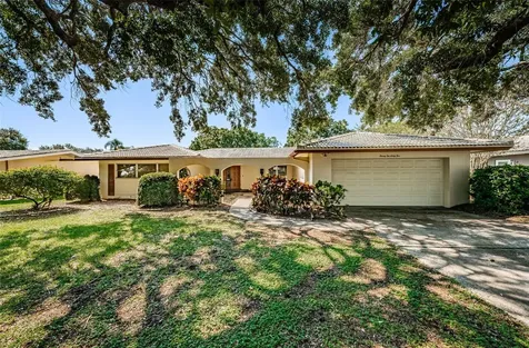 2265 Grovewood Road Clearwater FL 33764