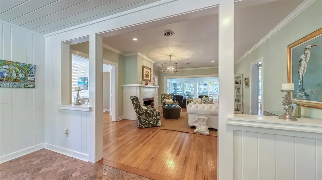 847 Hudson Avenue Sarasota FL 34236