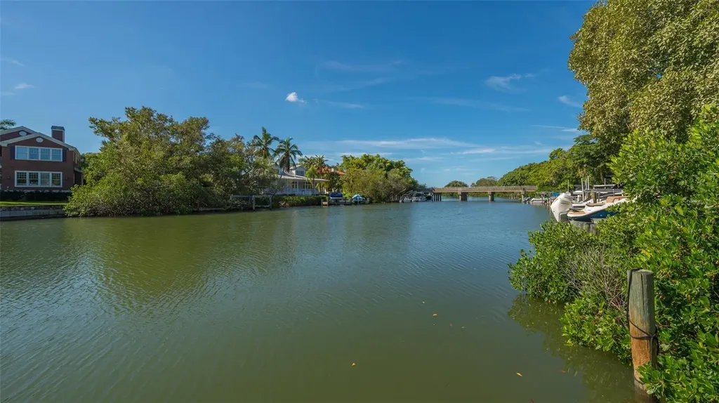 847 Hudson Avenue Sarasota FL 34236