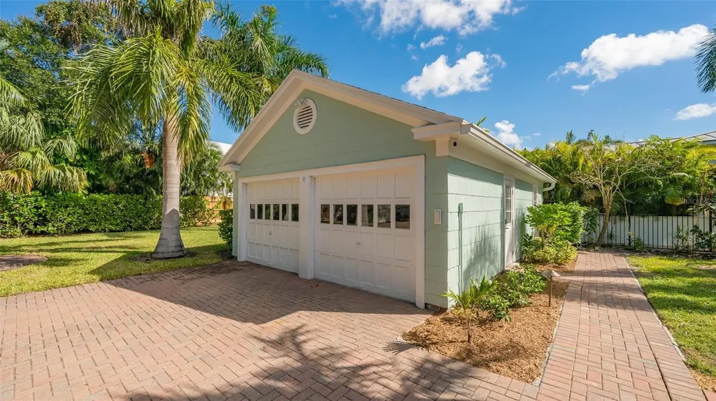 847 Hudson Avenue Sarasota FL 34236