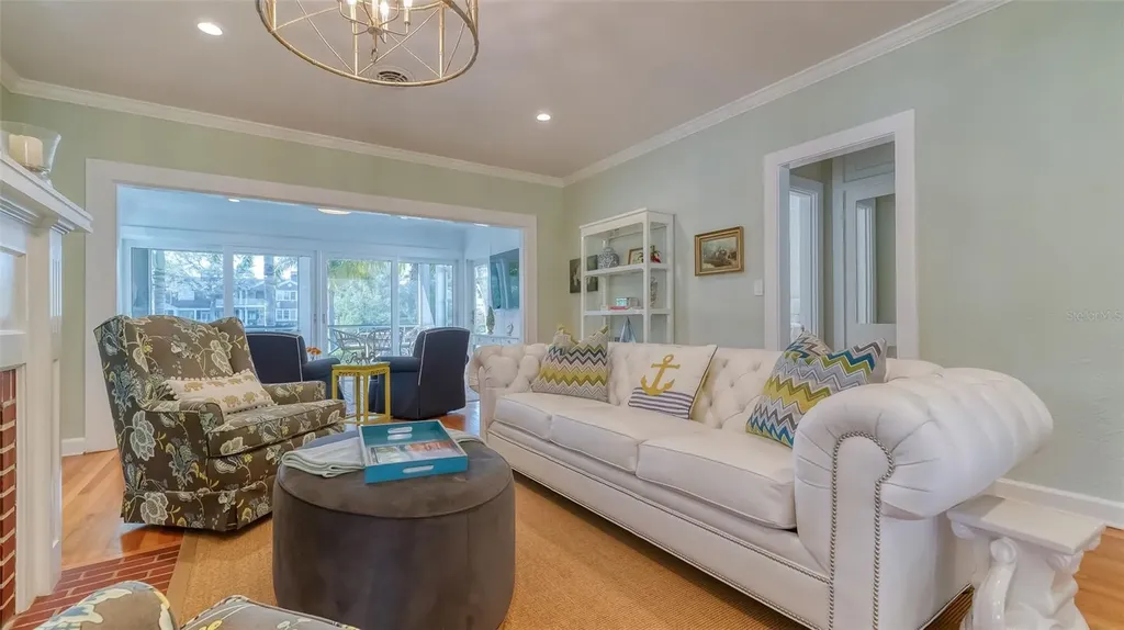 847 Hudson Avenue Sarasota FL 34236