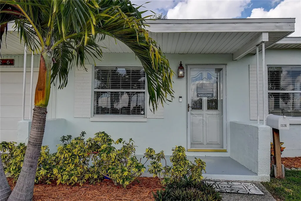 1326 74th Street N St Petersburg FL 33710