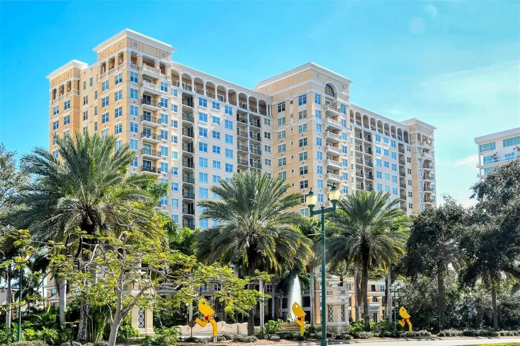 750 N Tamiami Trail Sarasota FL 34236