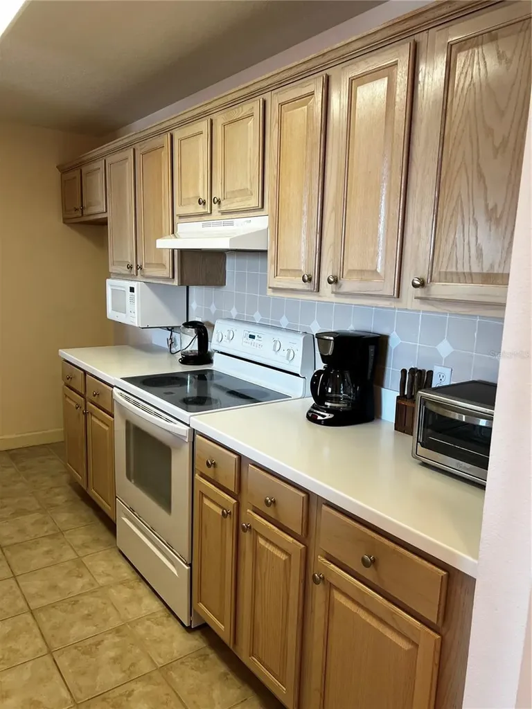 750 N Tamiami Trail Sarasota FL 34236