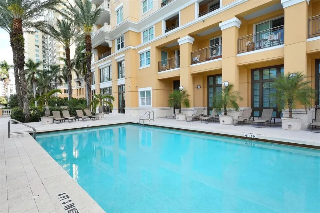 750 N Tamiami Trail Sarasota FL 34236