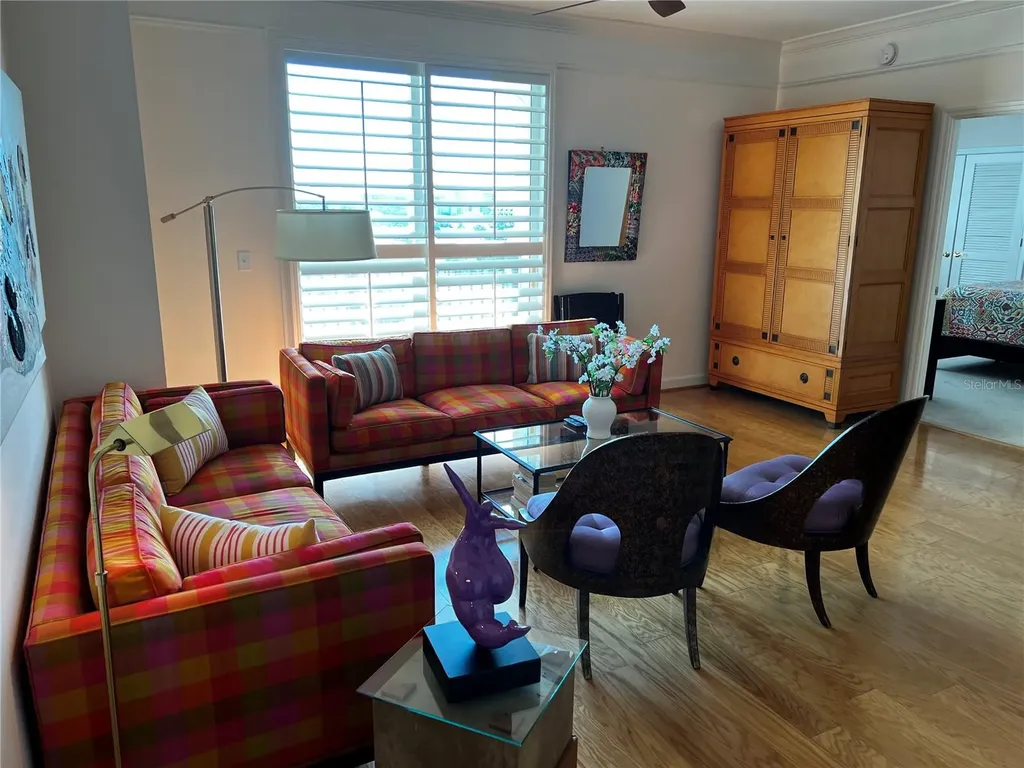750 N Tamiami Trail Sarasota FL 34236