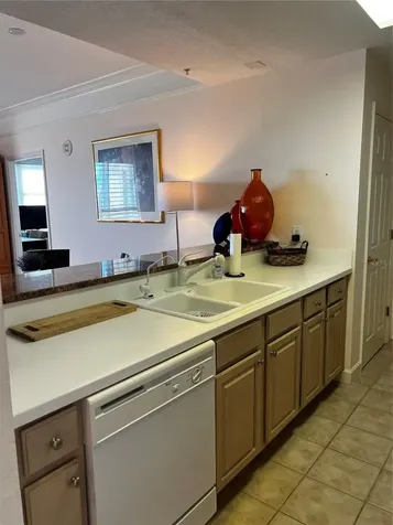 750 N Tamiami Trail Sarasota FL 34236