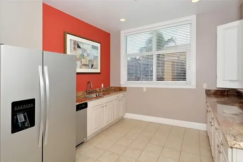 750 N Tamiami Trail Sarasota FL 34236